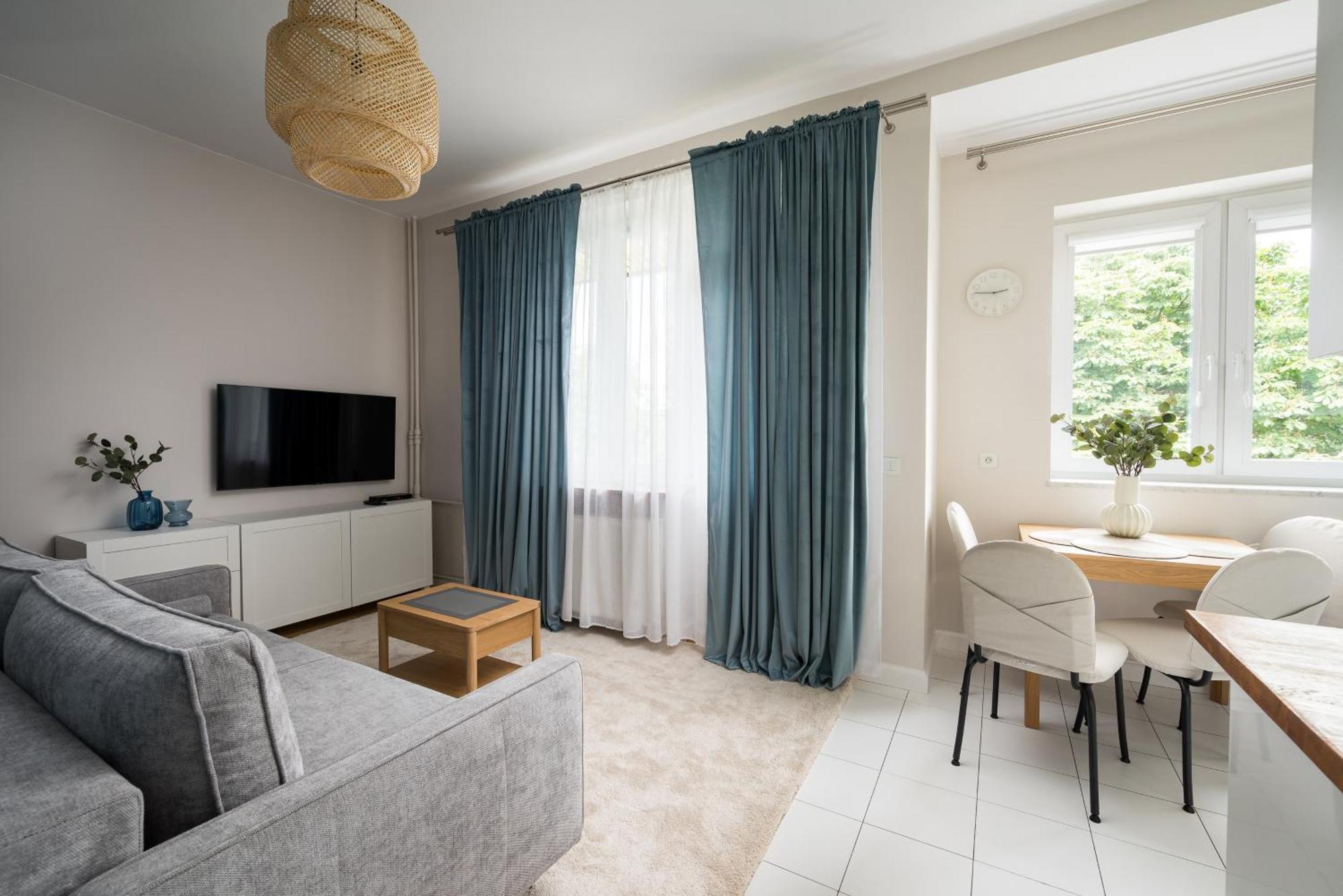 Wola Ratusz Homely Apartment Varsovia Exterior foto