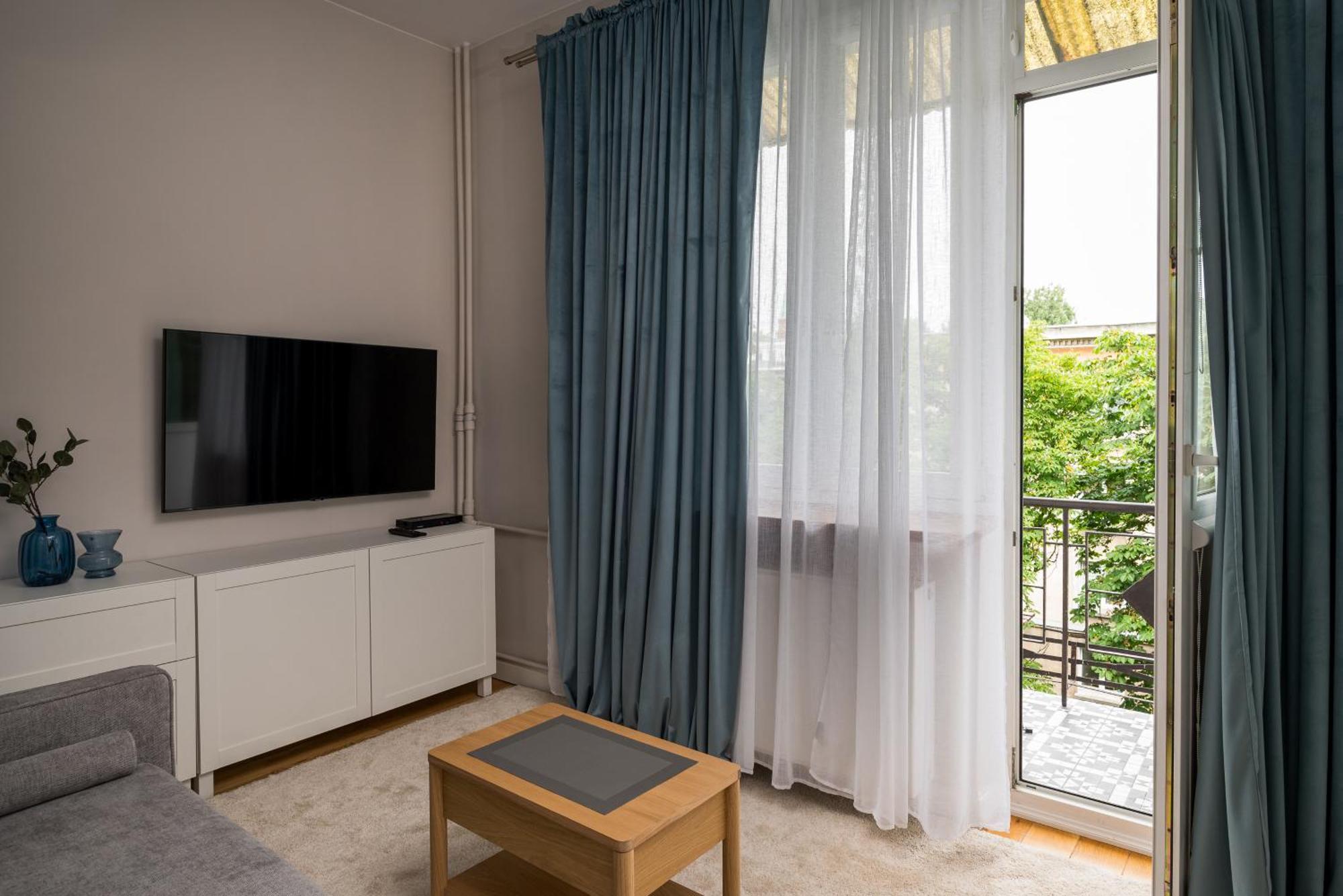 Wola Ratusz Homely Apartment Varsovia Exterior foto