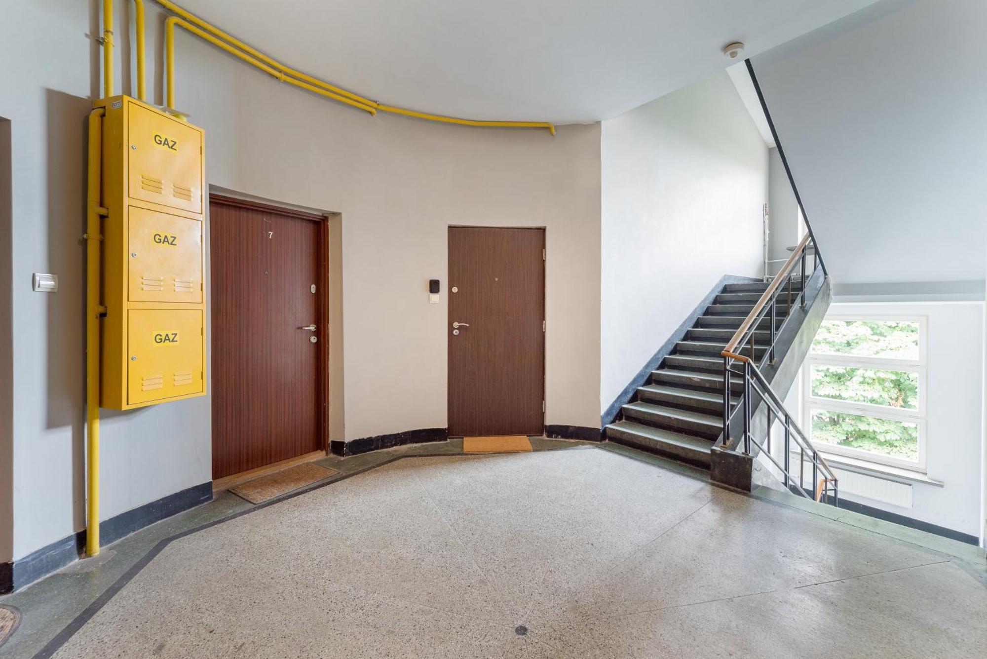 Wola Ratusz Homely Apartment Varsovia Exterior foto